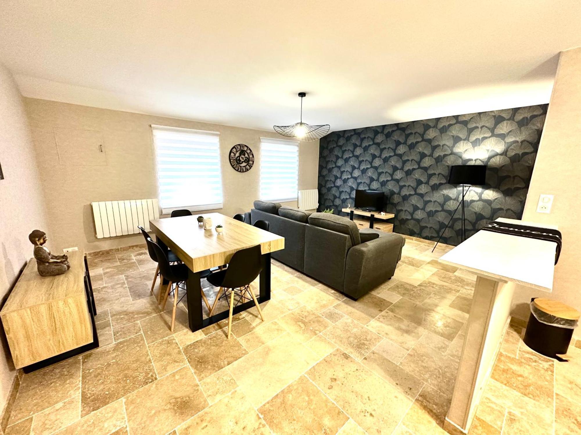 Le Petit Phuket Apartment Saint-Laurent-sur-Saone ภายนอก รูปภาพ